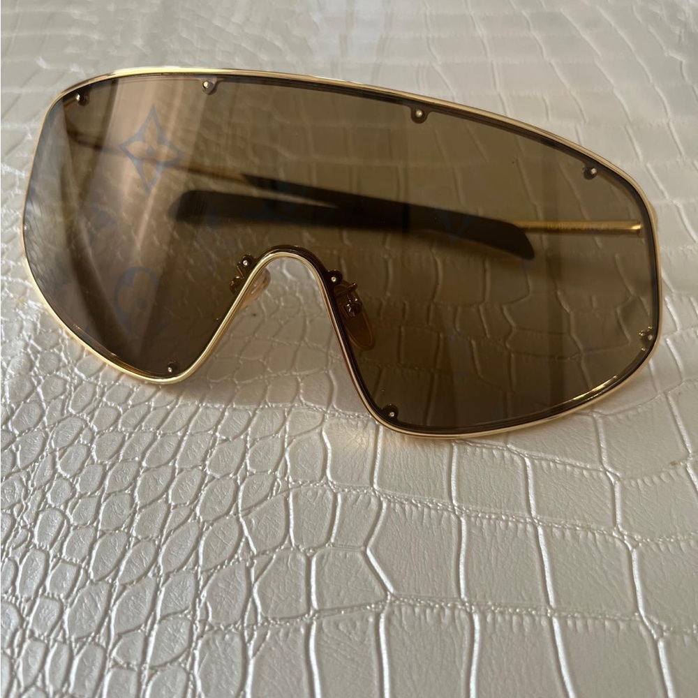 Louis Vuitton Gold and Brown Sunglasses